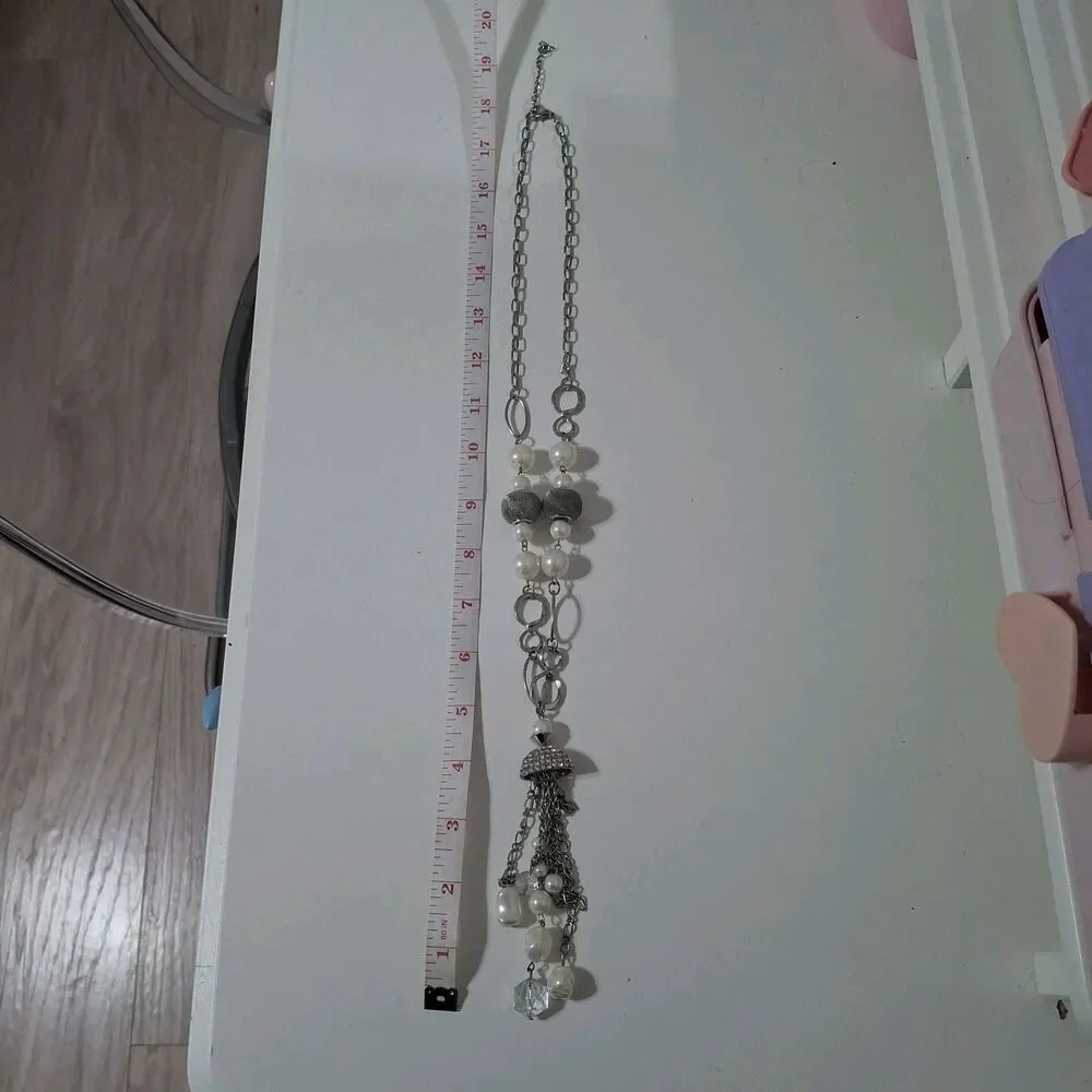 Unbranded silver tone